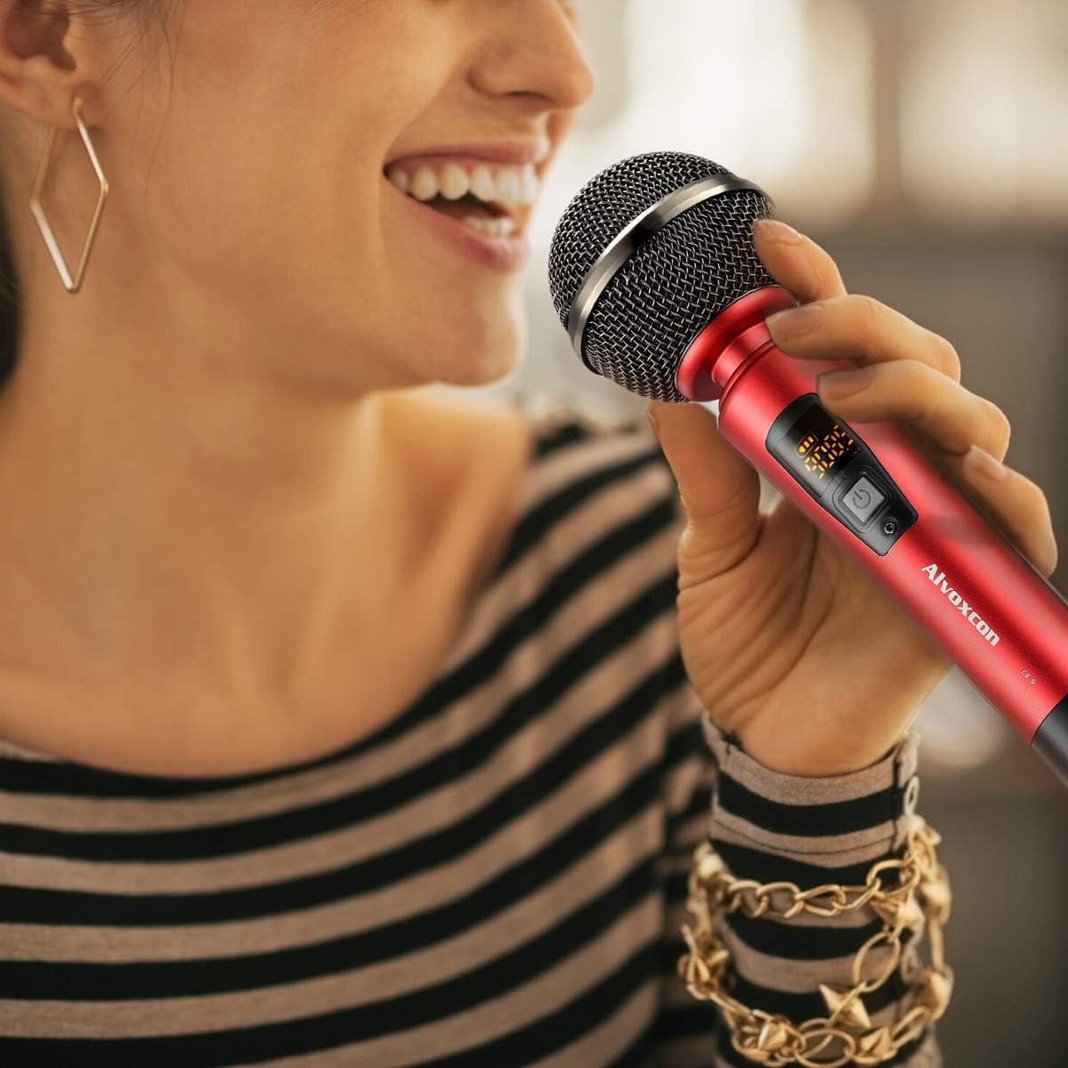 Rechargeable UHF Dynamic Wireless Microphone System, Pack of 2 B6219