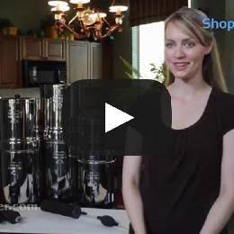 Travel Water Filter with 2 Black Filters U985