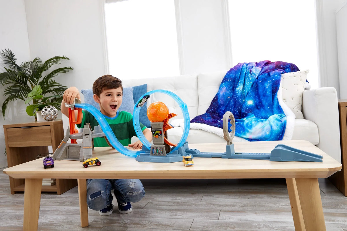 Hot Wheels Buzz Lightyear Hyper Loop Challenge Playset O503322