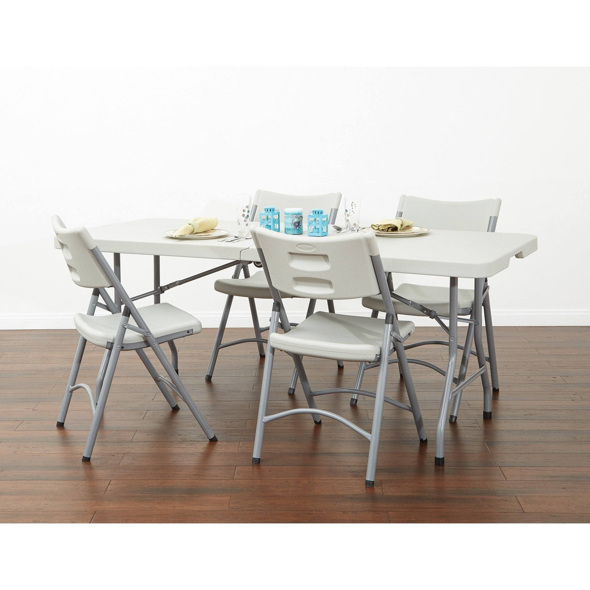 White Folding Resin Chair - 4 count R6732