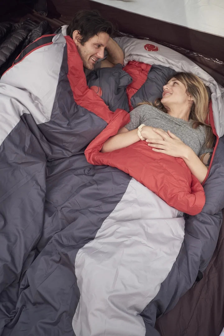 Red Double Wide Hooded Rectangular Sleeping Bag Z69314