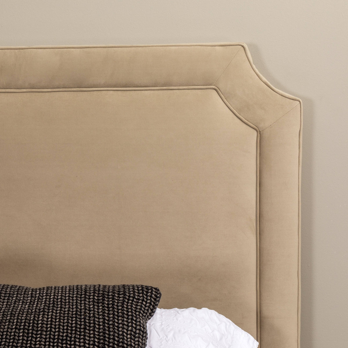 Queen Headboard I35185