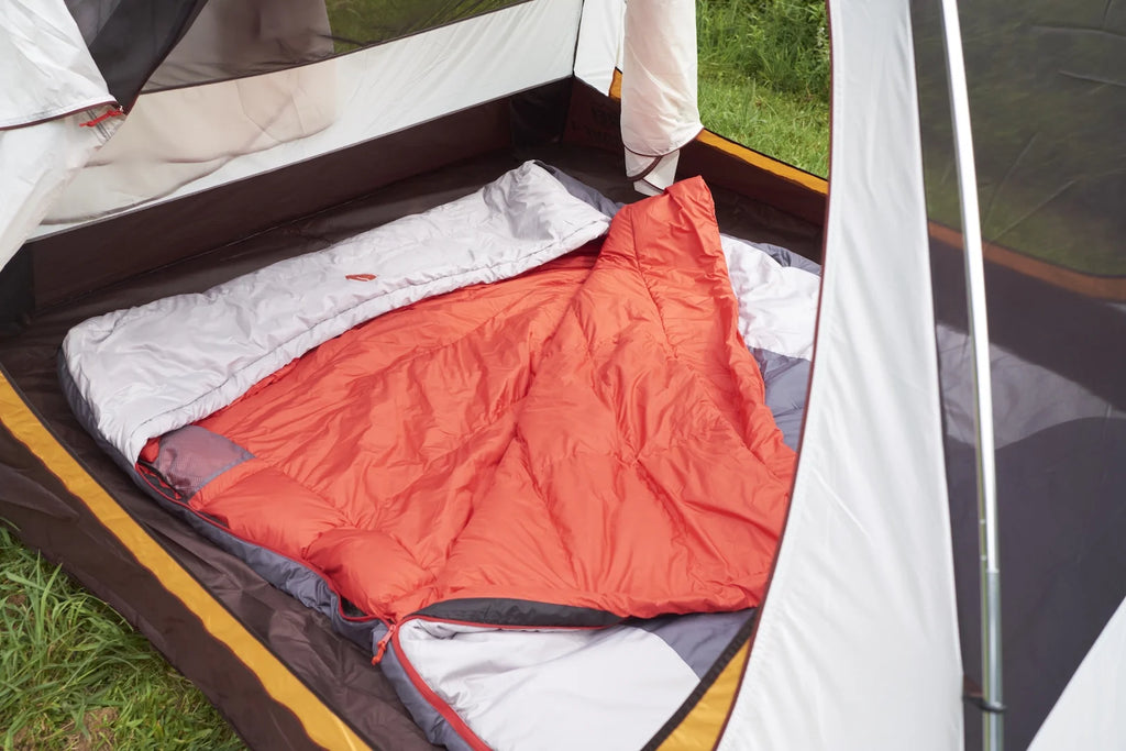 Red Double Wide Hooded Rectangular Sleeping Bag Z69314
