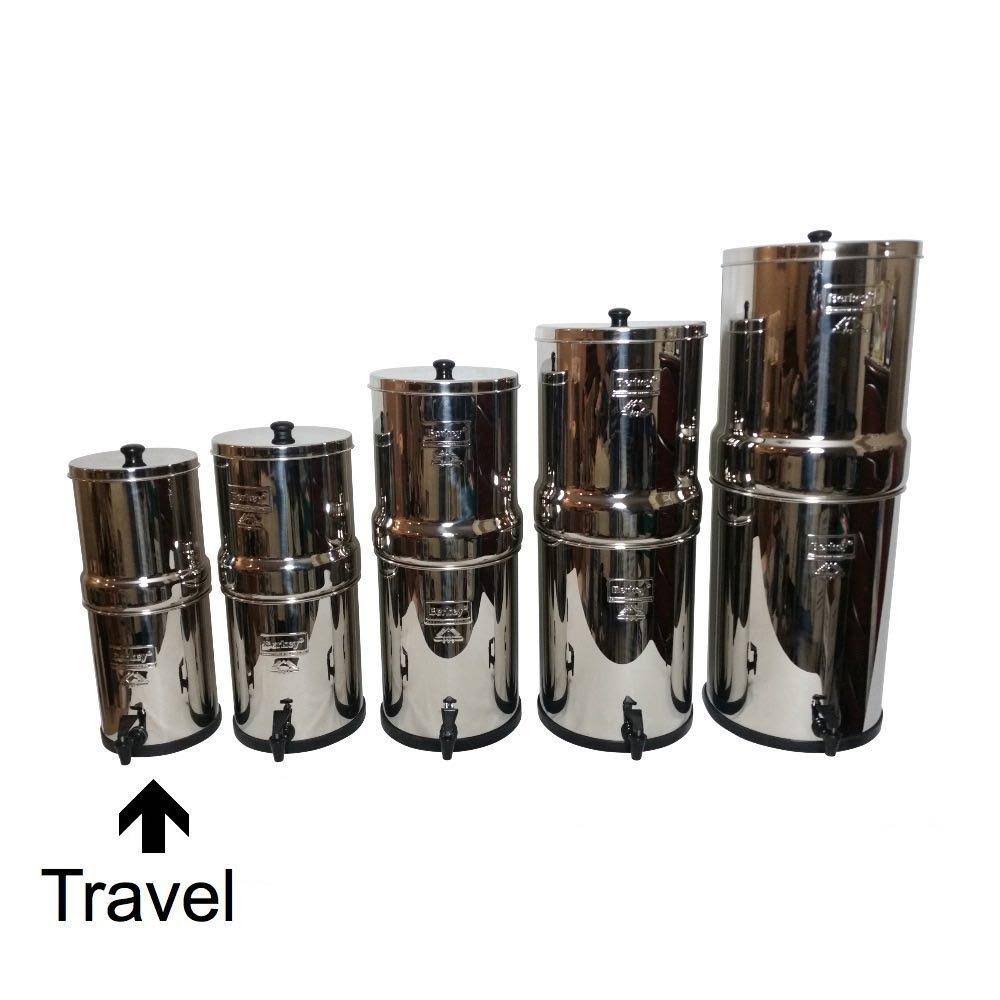 Travel Water Filter with 2 Black Filters U985