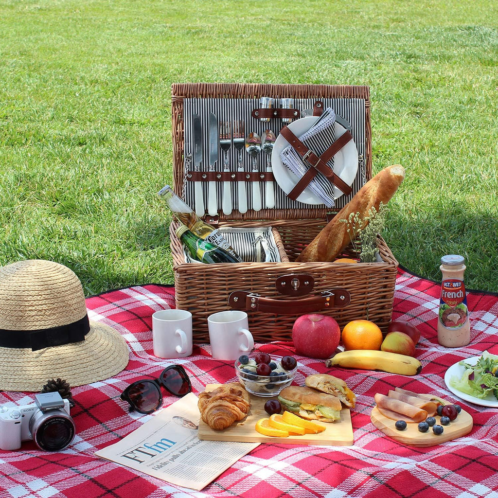 Willow Wicker Picnic Basket Set with Insulated Compartment X931537