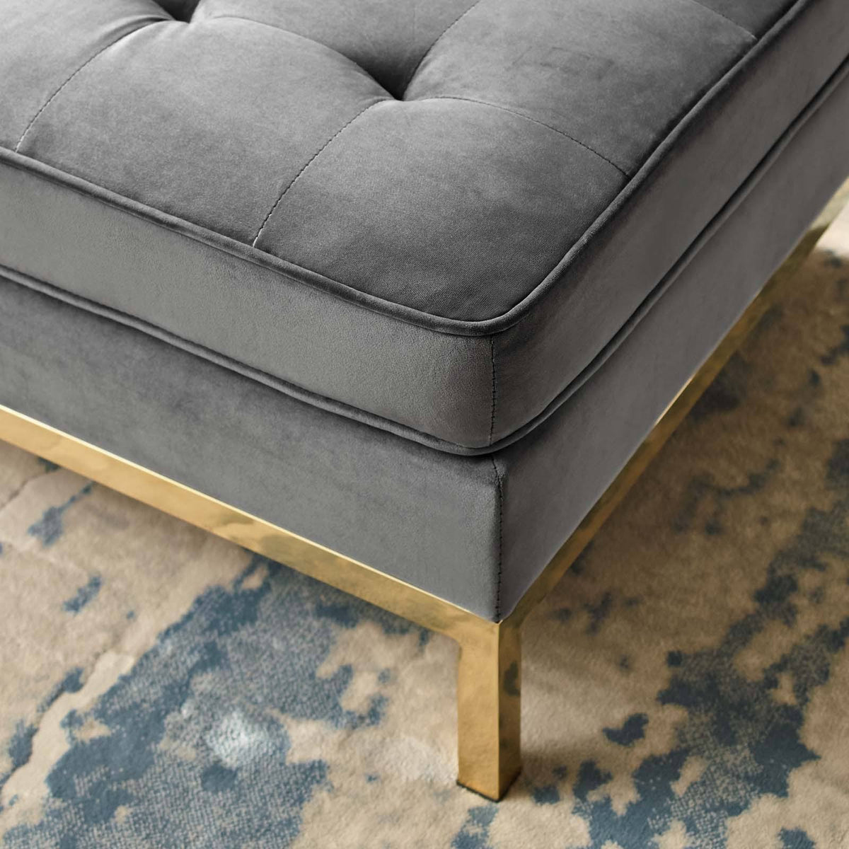 Velvet Ottoman J902