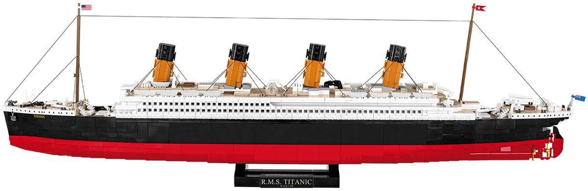 R.M.S Titanic 1:300 (2840 Pcs) Z894156