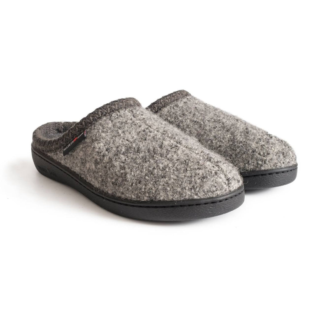 Navy Haflinger at Speckle 44 E8139
