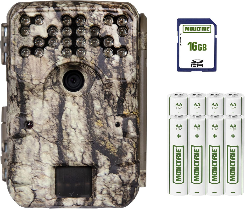 Trail Camera with Batteries and 16 MB SD Card Q884
